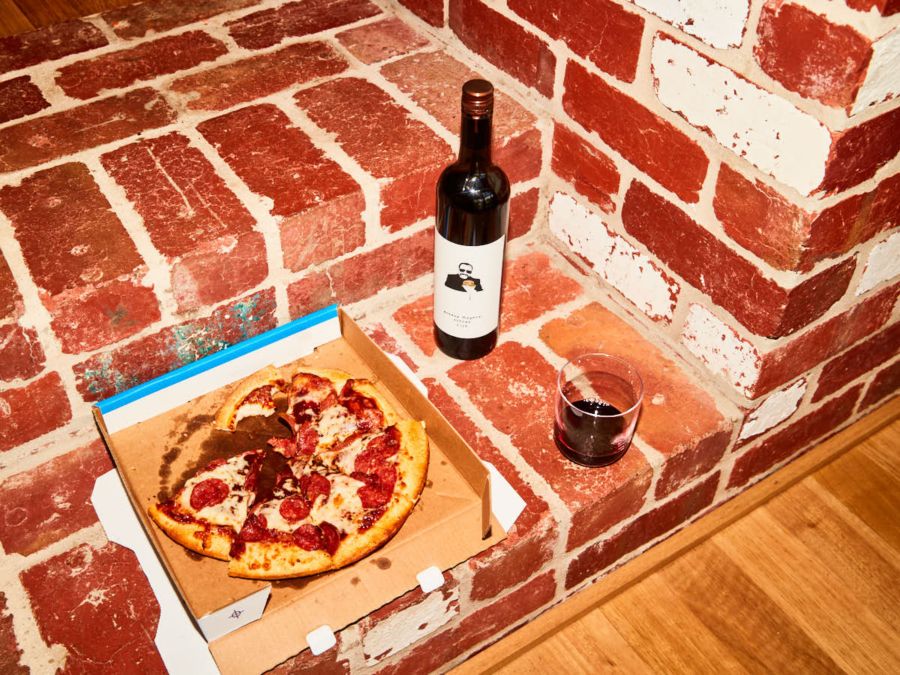 New Greasy Fingers Shiraz 2021 A Perfect Wine to Pair with Fast Food